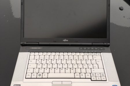 GTA V játék futattható a FUJITSU CELSIUS h710 használt laptopon